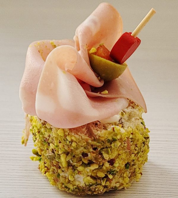Tramezzini pistaatsia ja mortadella vorstiga ,1 tk (27 g) - Image 2